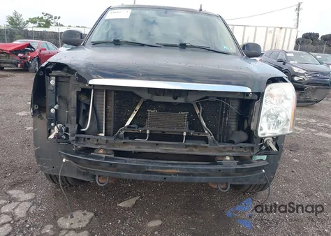 2013 GMC Yukon Xl 1500 Denali z USA, uszkodzony, nr VIN 1GKS2MEF8DR279288